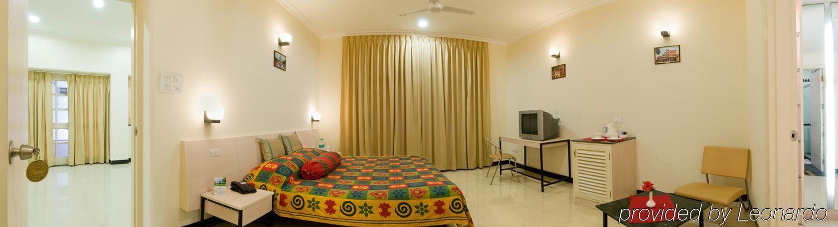 Grand Hotel Agra  Room photo